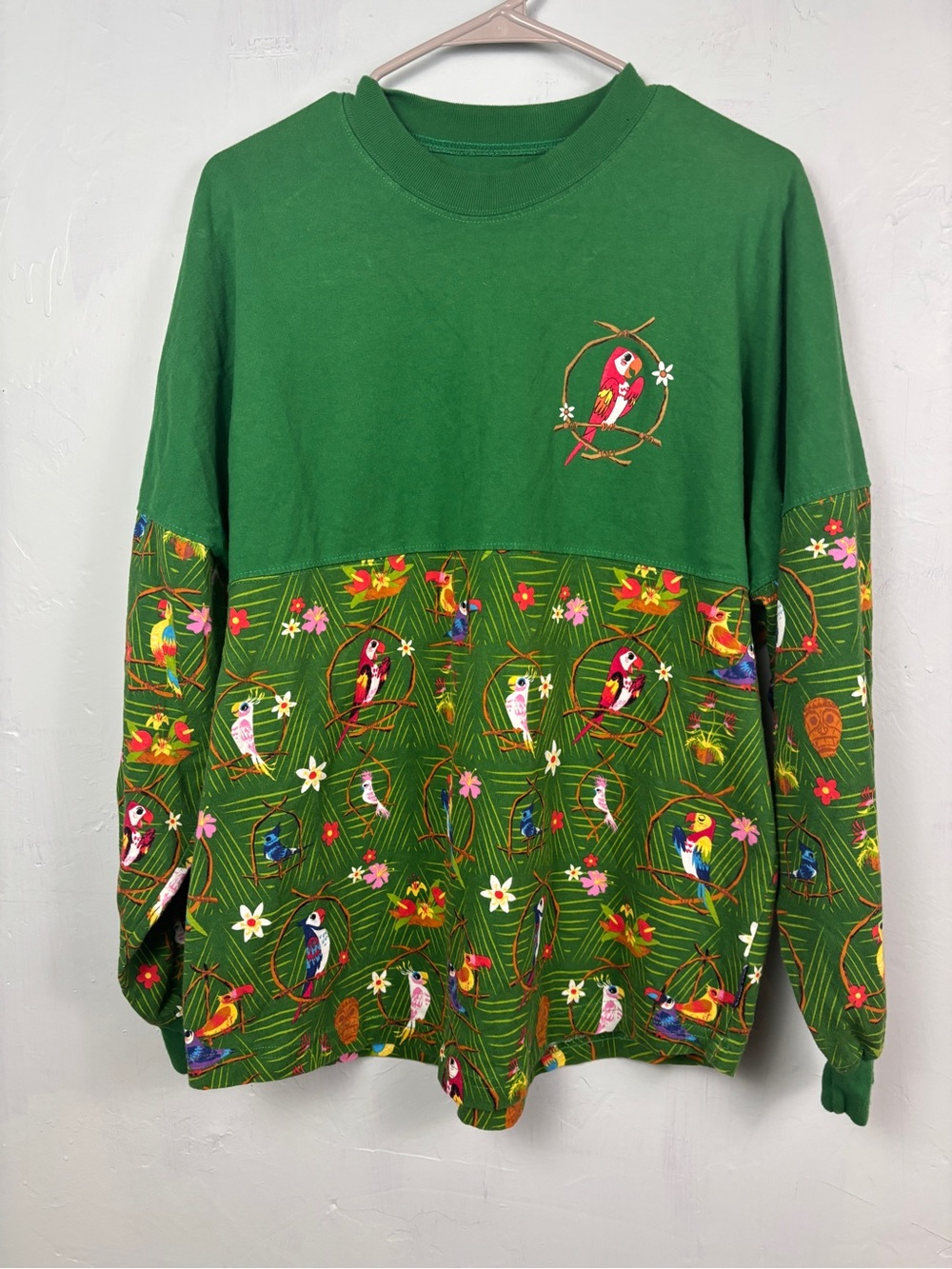 Disney Disneyland Enchanted Tiki Room Green  Parrot-Print Spirit Jersey